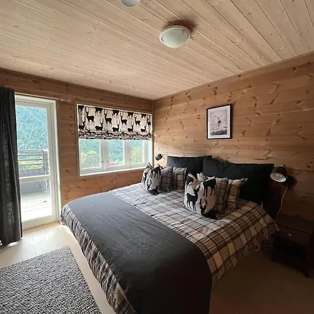 Chaletmons, Stor Trivelig I Myrkdalen *