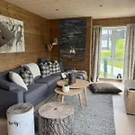 Chaletmons, Stor Trivelig I Myrkdalen Vossestrand